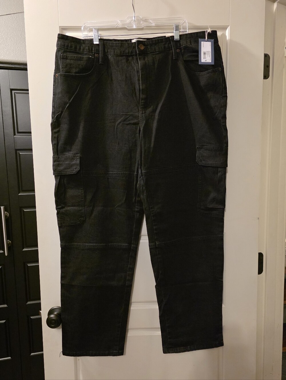 High-Rise 90's Straight Black Cargo Pants Size 20
